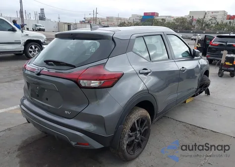 2023 Nissan Kicks Sv Xtronic Cvt z USA, uszkodzony, nr VIN 3N1CP5CV4PL488673